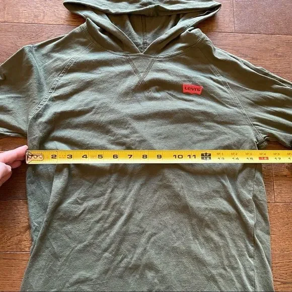 Levi’s Shirt - Picture 7 of 9